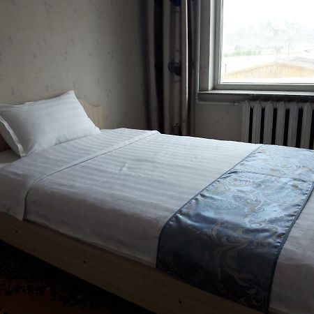 Bulbul Jamak Travel Hostel Улгий Экстерьер фото